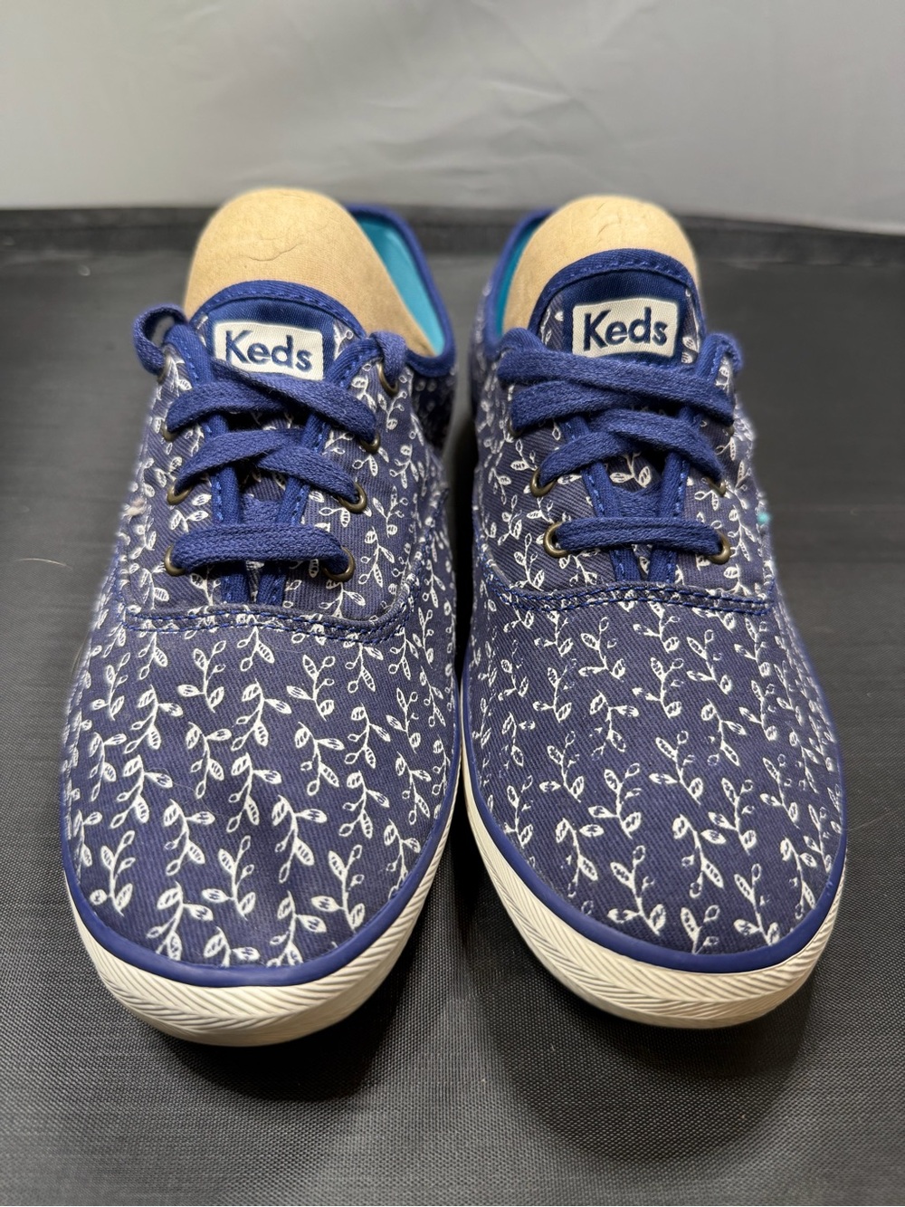 Keds Navy Blue & White Vine Canvas Sneakers Size 7.5